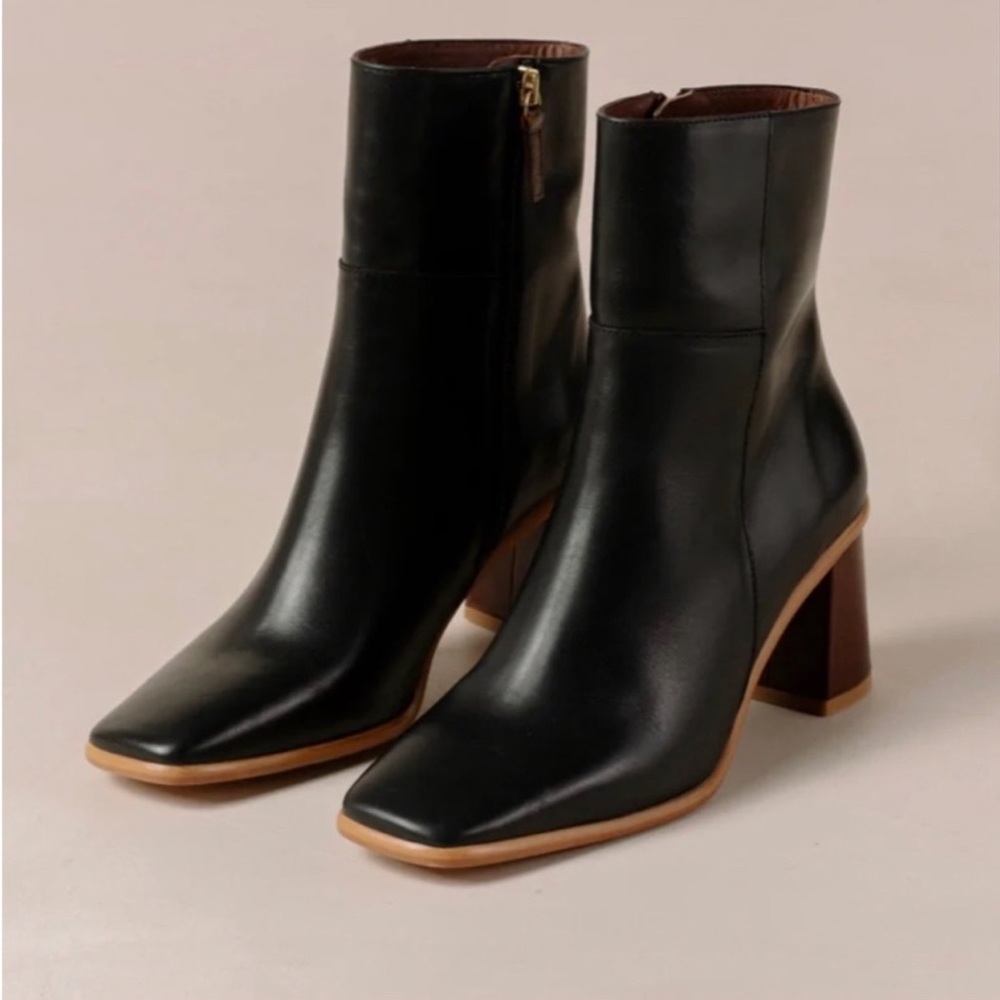 Aloha West leather boots in vintage black sz 38